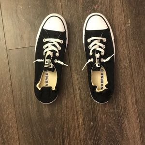 Black converse!